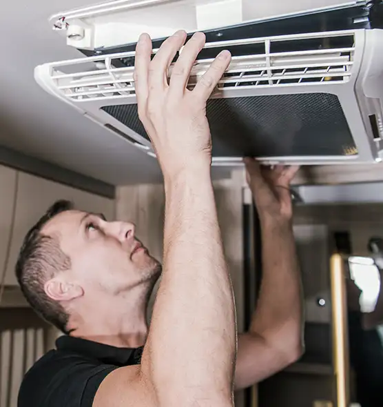  Professional Licensed And Insured Cleaners in Hannibal, MO